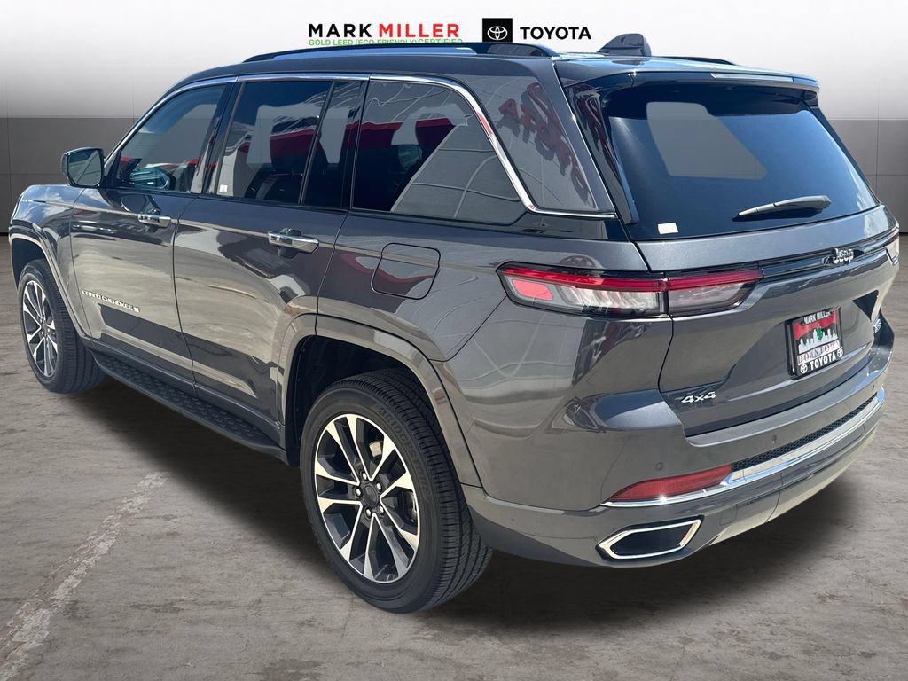 Used 2022 Jeep Grand Cherokee Overland AWD/4WD image 3
