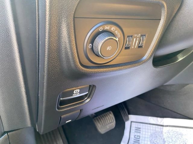 Used 2022 Jeep Grand Cherokee Summit w/ Adv Protech Group IV AWD/4WD image 23