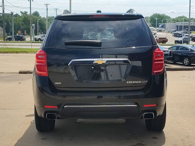 Used 2016 Chevrolet Equinox LTZ w/ Enhanced Convenience Package AWD/4WD image 5