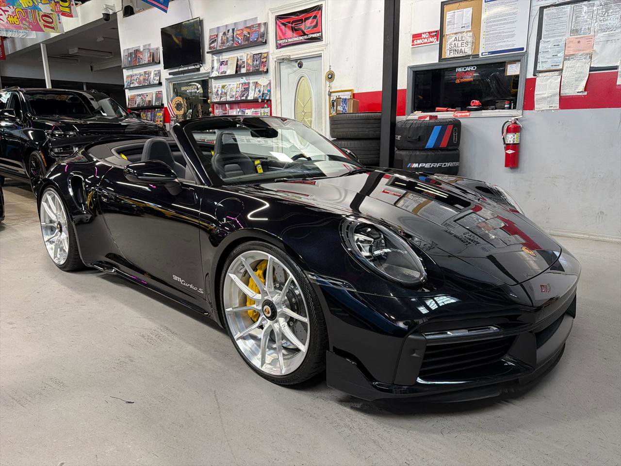 Used 2021 Porsche 911 Turbo S AWD/4WD image 3