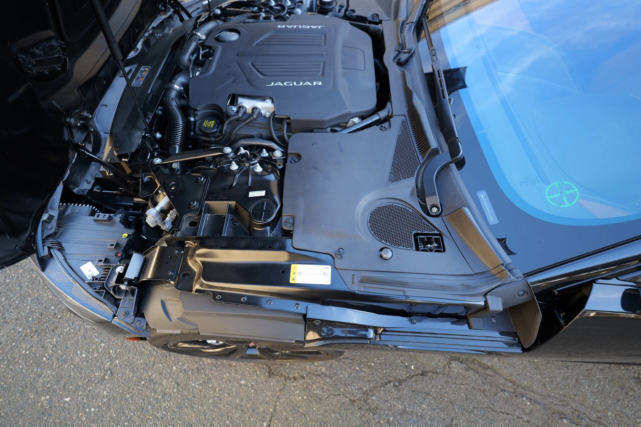 Used 2021 Jaguar F-TYPE R image 99