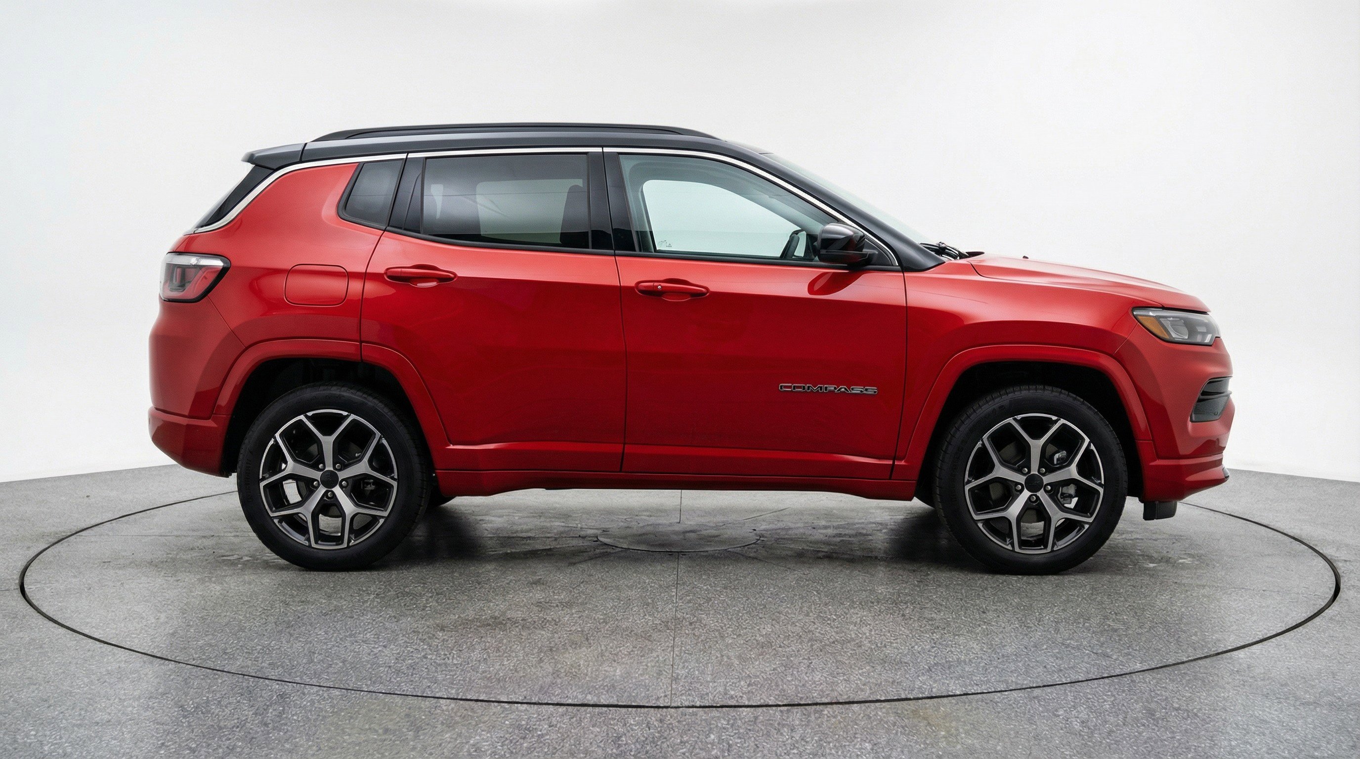Used 2025 Jeep Compass Limited image 11
