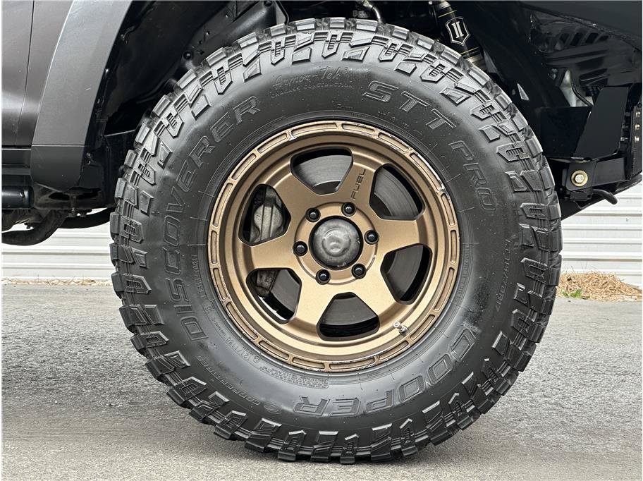 Used 2018 Toyota 4Runner TRD Off-Road AWD/4WD image 30