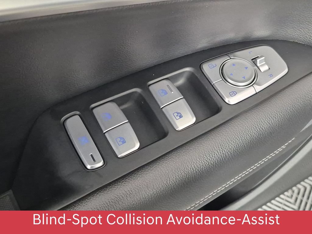 Used 2023 Genesis G70 2.0T RWD image 14