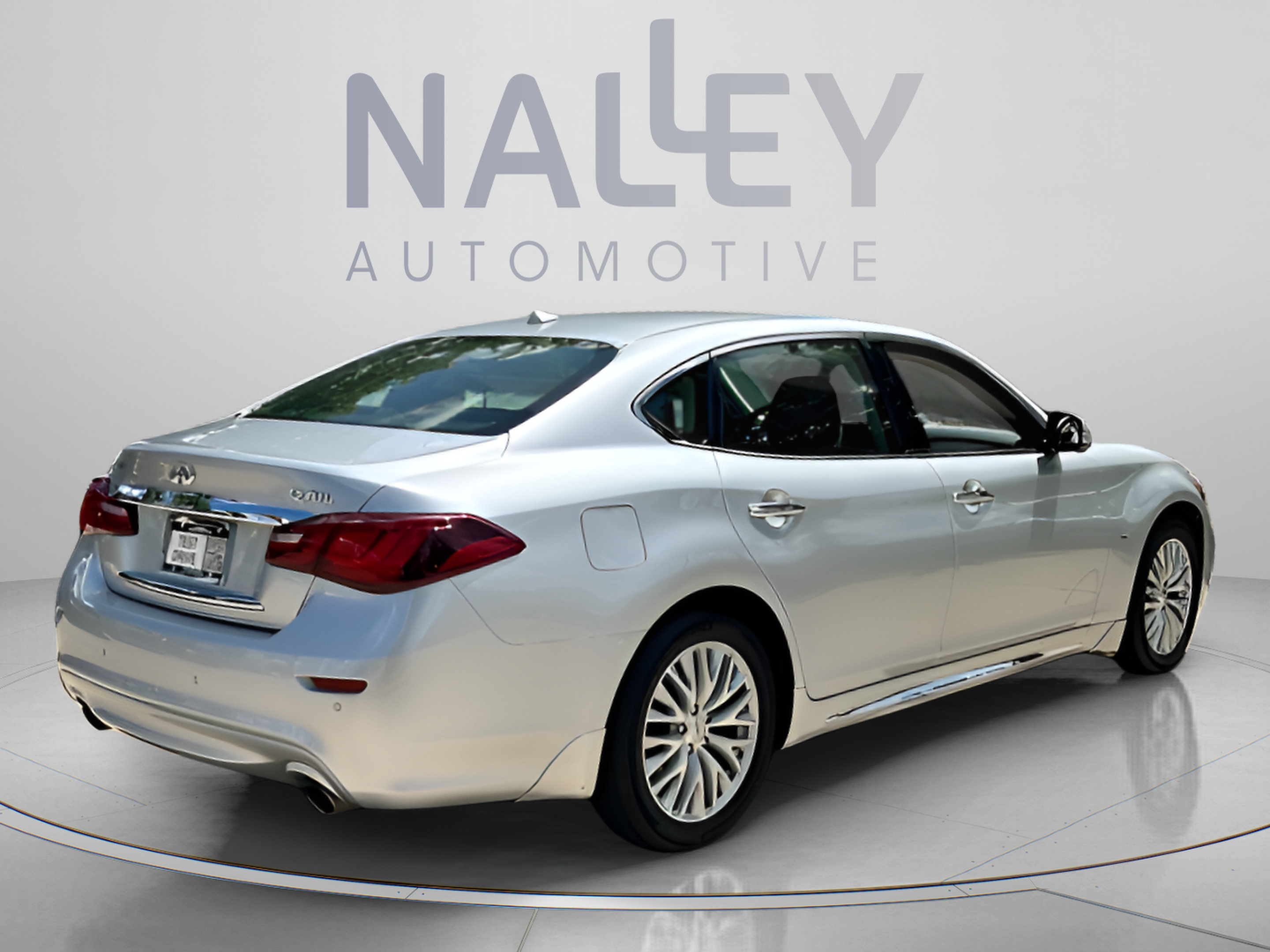 Used 2015 INFINITI Q70 L 3.7 RWD image 5