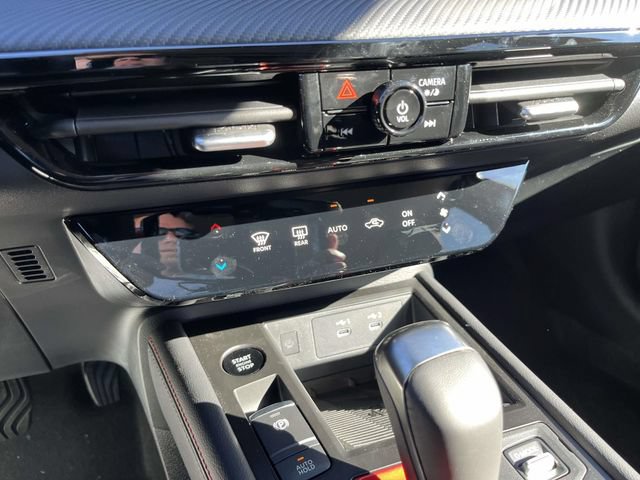 New 2026 Nissan Kicks SR FWD image 17