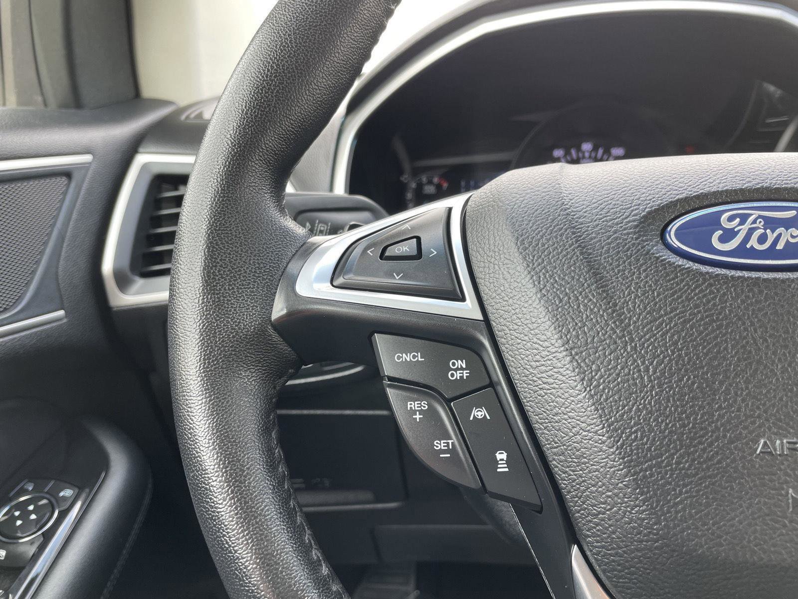 Used 2019 Ford Edge SEL w/ Equipment Group 201A AWD/4WD image 13