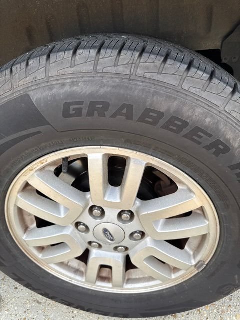 Used 2014 Ford Expedition EL XLT w/ Equipment Group 202A RWD image 24
