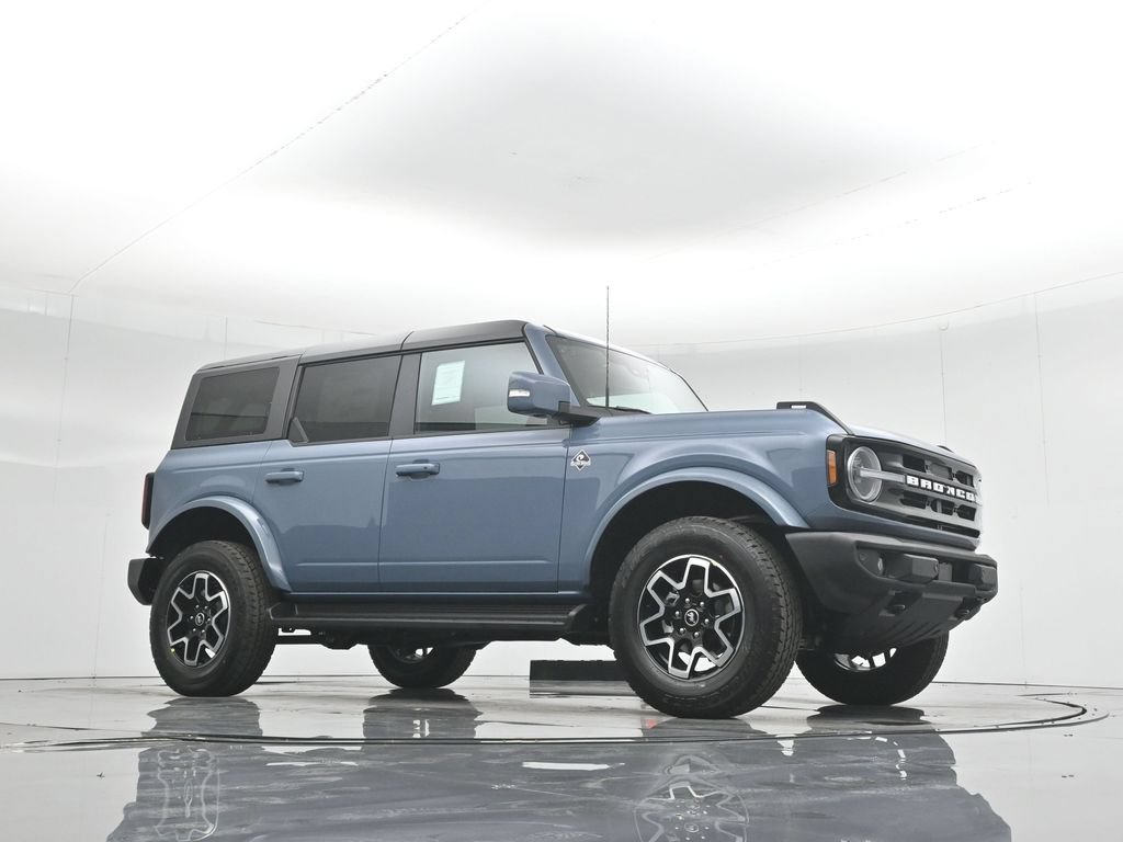 New 2025 Ford Bronco Outer Banks AWD/4WD image 3