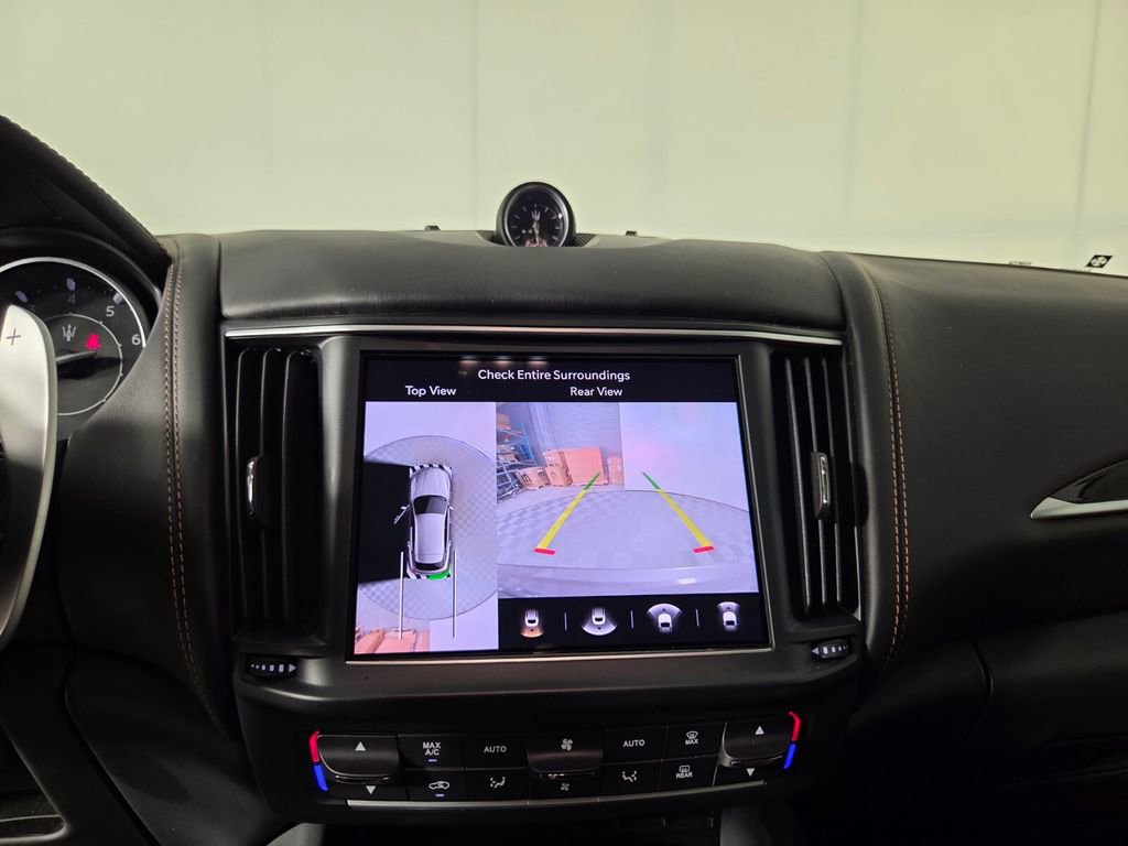 Used 2022 Maserati Levante Modena image 16
