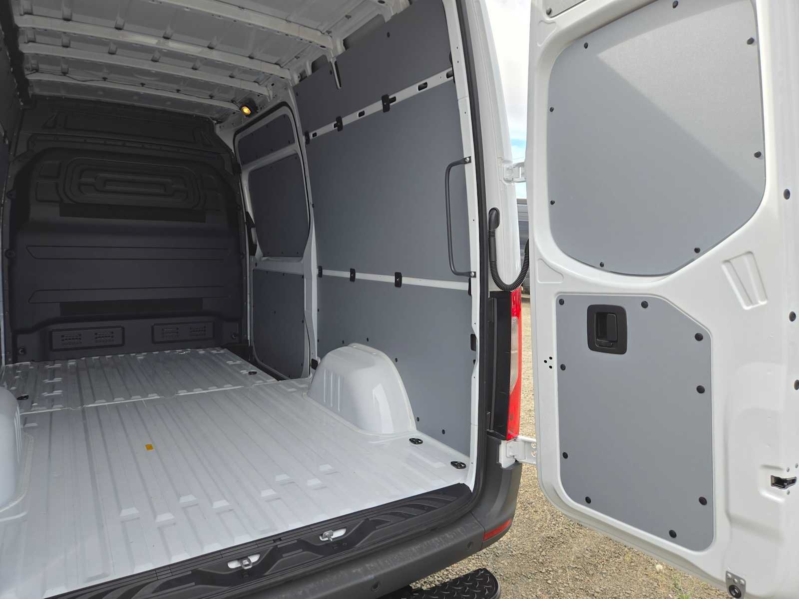 New 2026 Mercedes-Benz Sprinter 2500 image 18