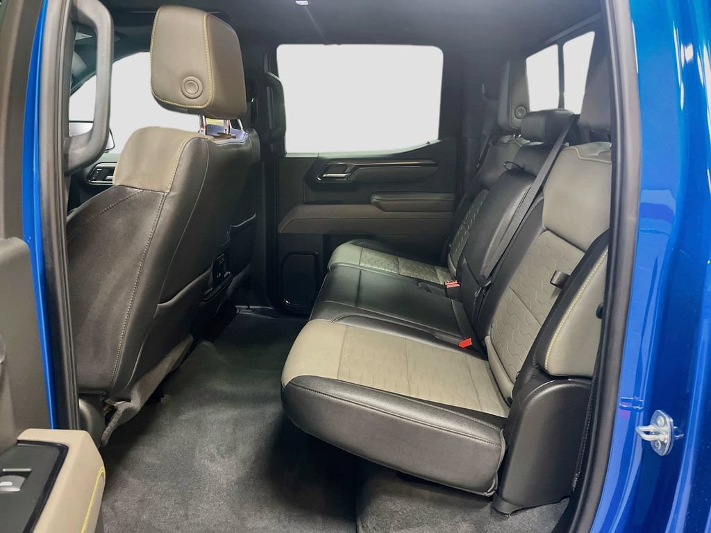 Used 2023 Chevrolet Silverado 1500 ZR2 w/ Technology Package AWD/4WD image 26