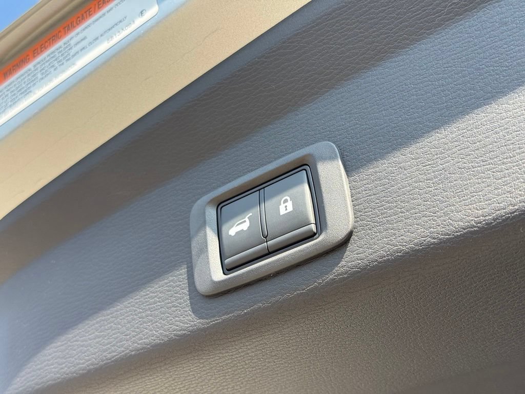 New 2026 Mitsubishi Outlander SEL AWD/4WD image 11