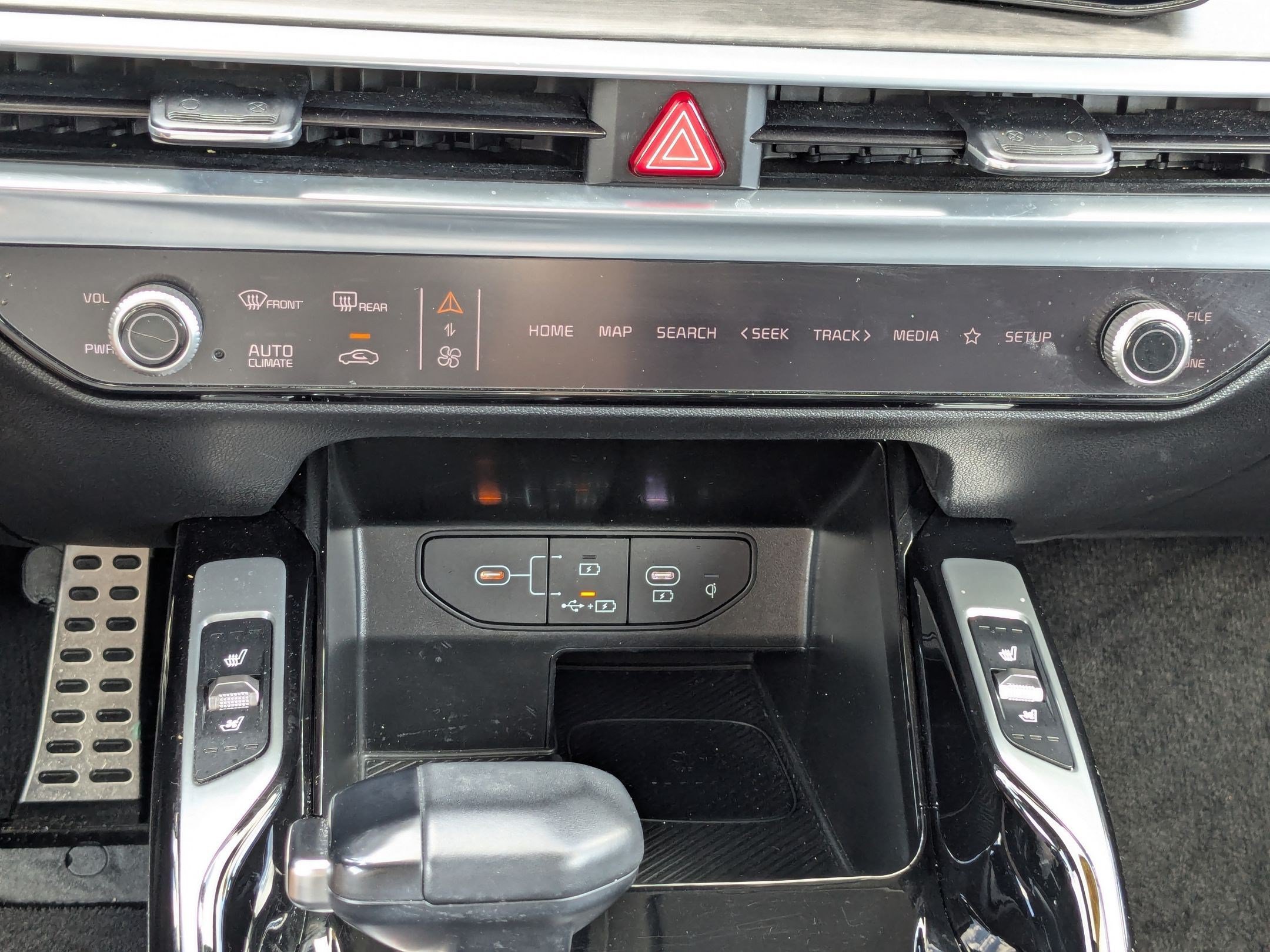 Certified 2025 Kia Sorento SX AWD/4WD image 22