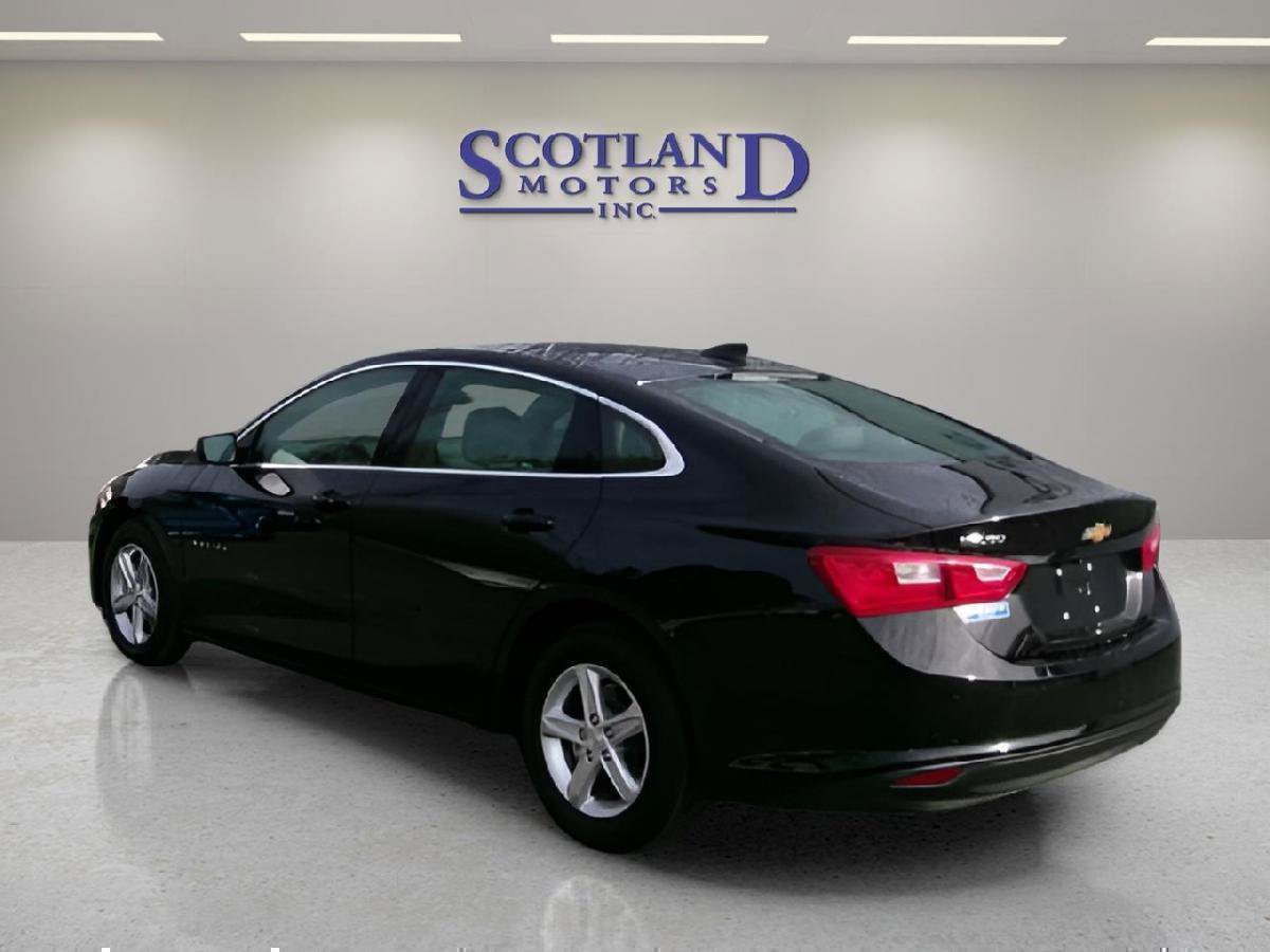Used 2024 Chevrolet Malibu LS FWD image 8