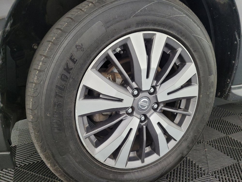 Used 2018 Nissan Pathfinder SV AWD/4WD image 31