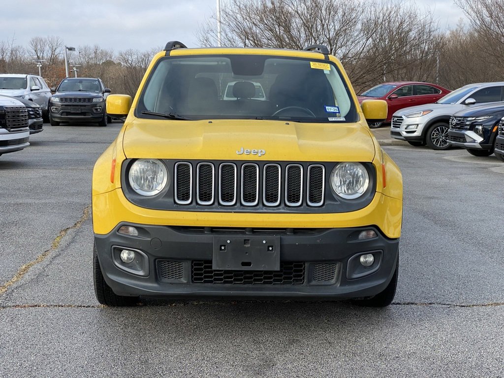Used 2016 Jeep Renegade Latitude w/ Popular Equipment Group image 2