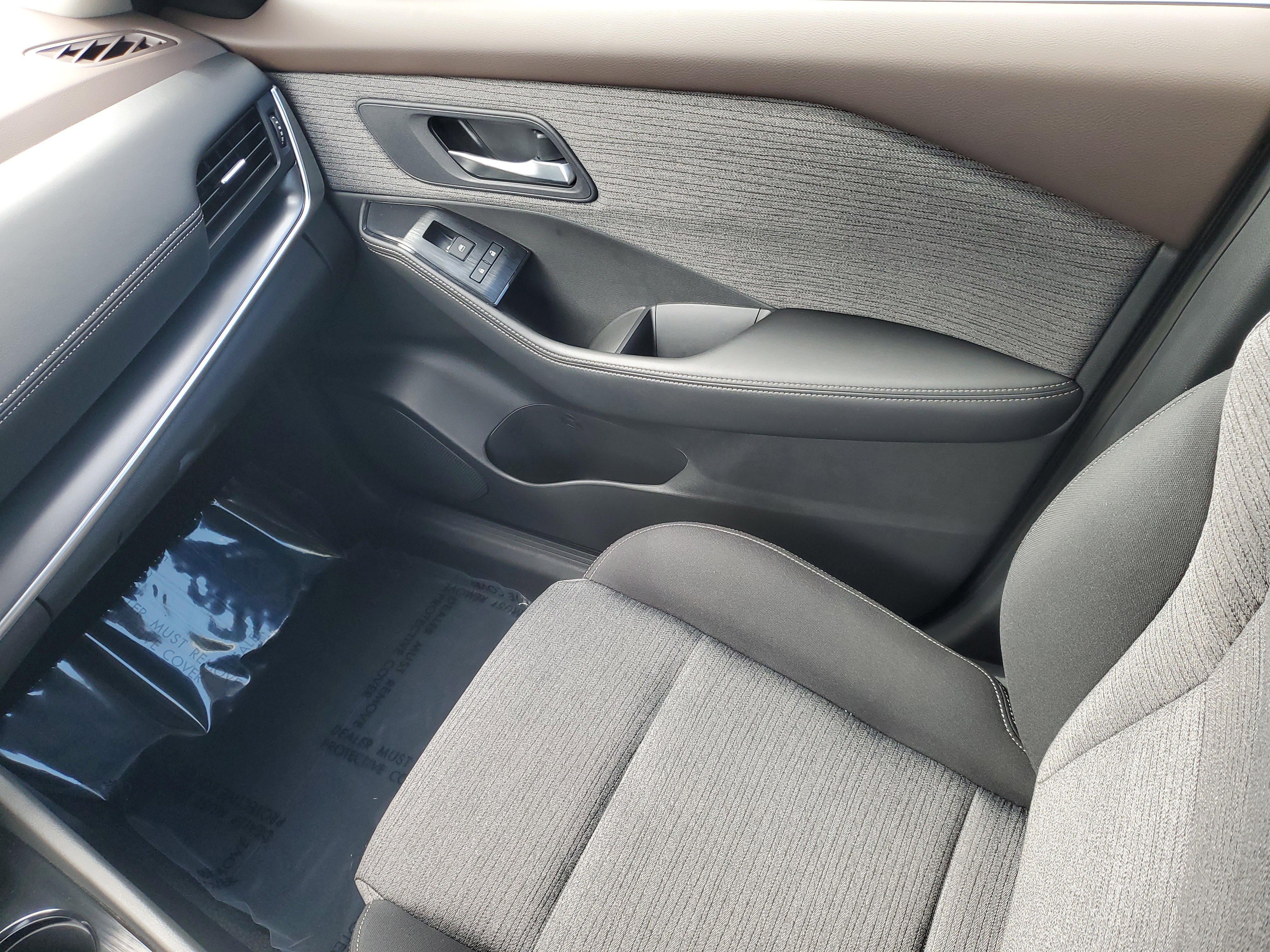 Certified 2023 Nissan Rogue SV image 11