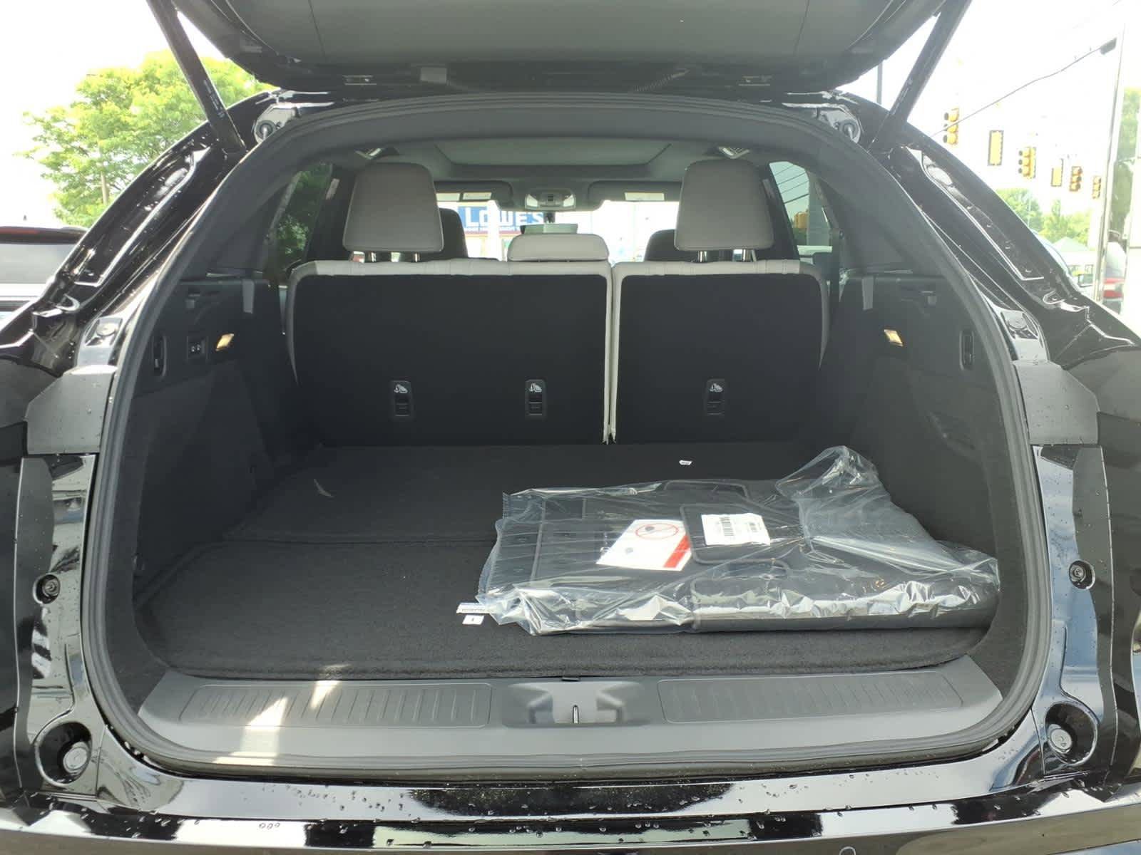 New 2027 INFINITI QX65 Luxe w/ Cargo Package AWD/4WD image 10