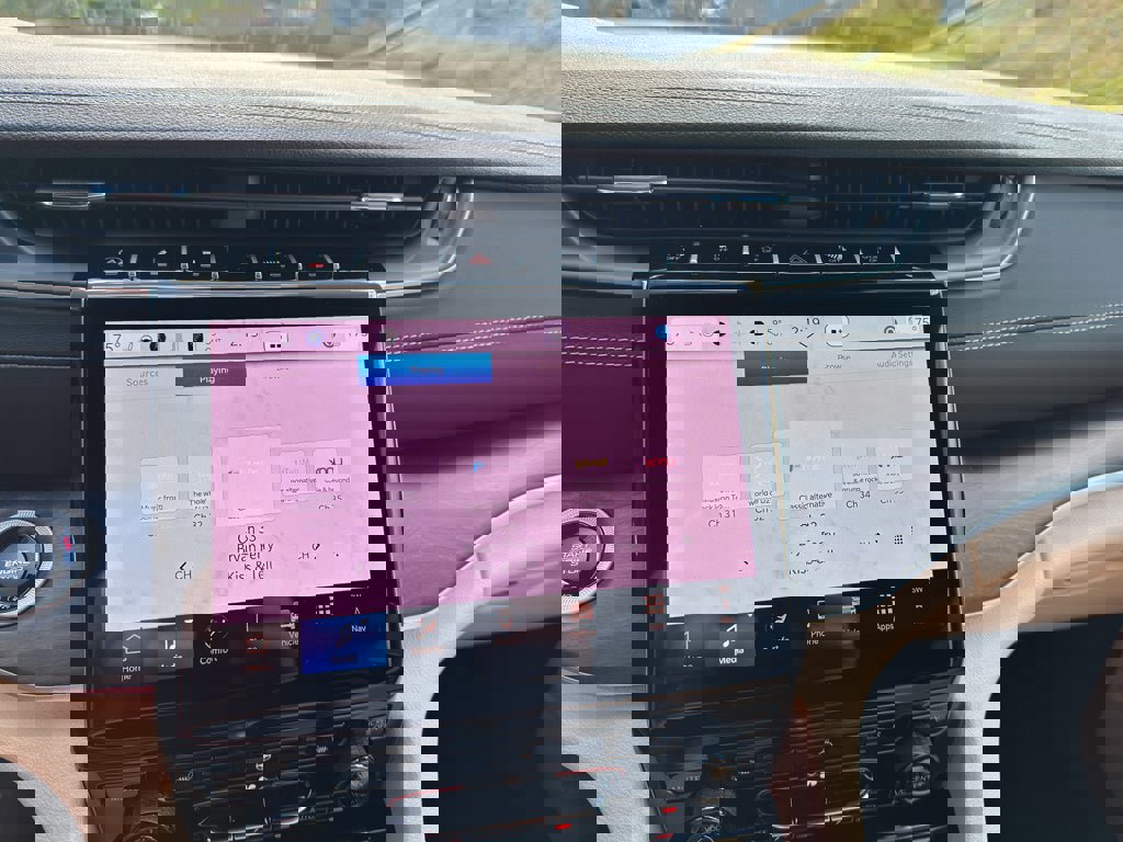 New 2025 Jeep Grand Cherokee Limited w/ Black Appearance Package image 14