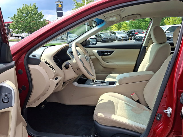 Used 2015 Nissan Altima 2.5 S w/ Power Driver Seat Package FWD image 13