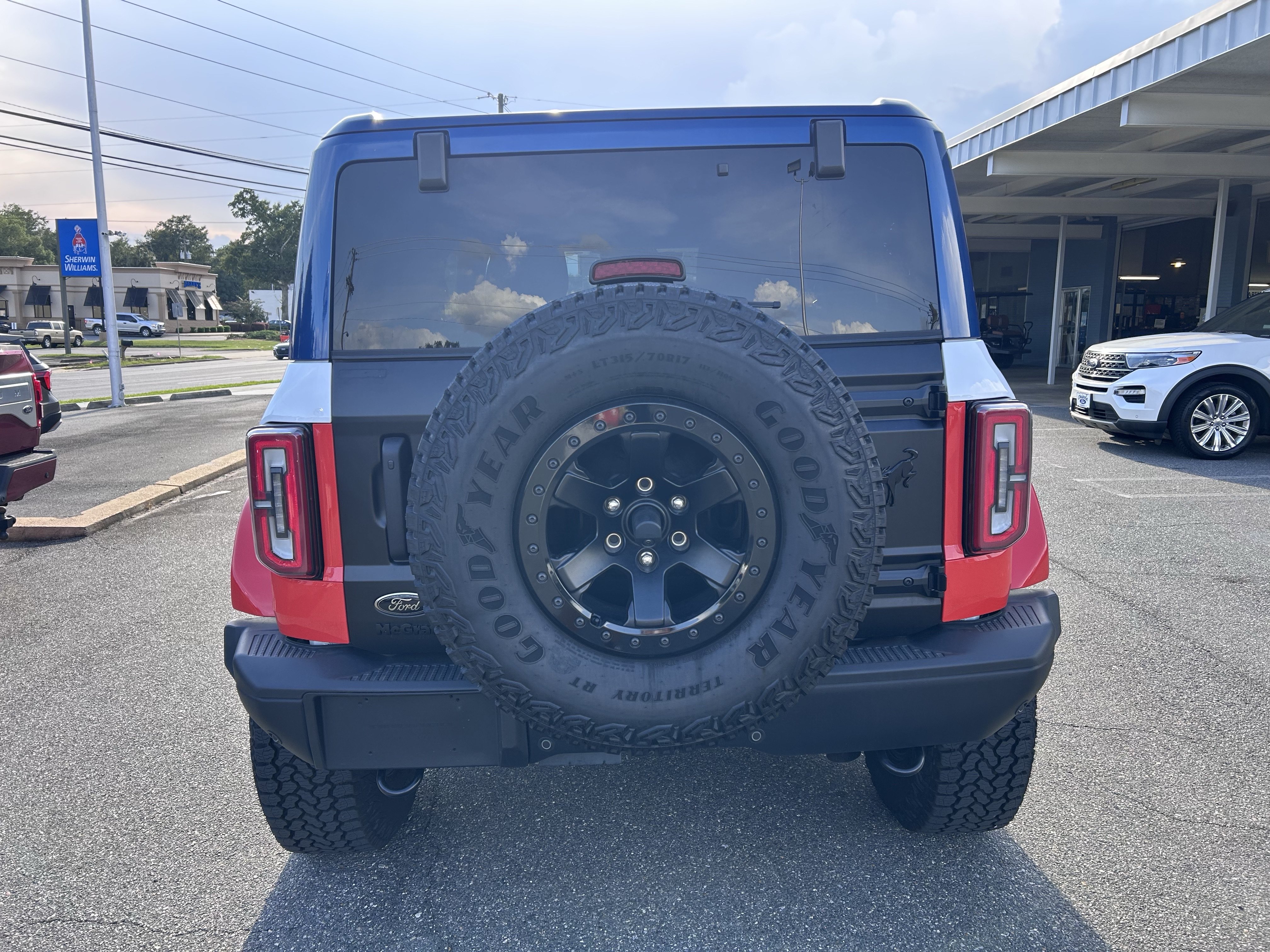 Used 2025 Ford Bronco Stroppe Edition AWD/4WD image 6