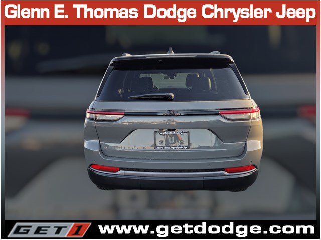 New 2027 Jeep Grand Cherokee Altitude RWD image 5