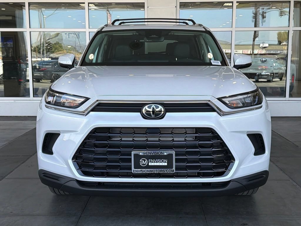 New 2026 Toyota Grand Highlander XLE FWD image 4