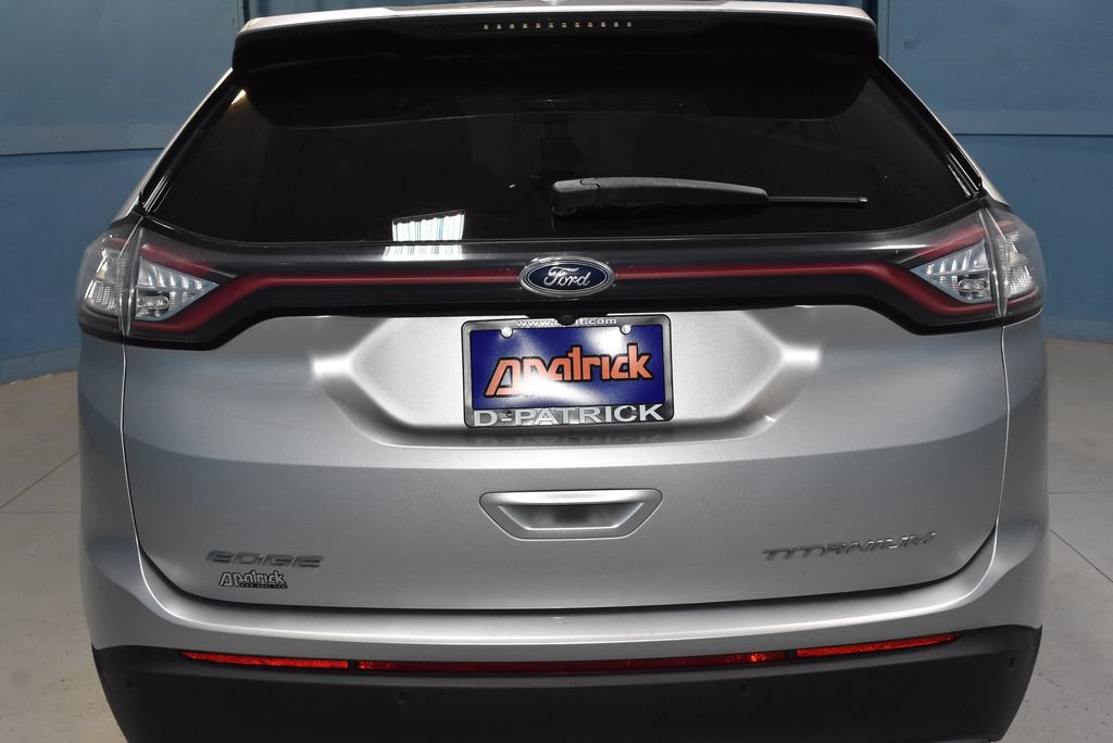 Used 2016 Ford Edge Titanium FWD image 26