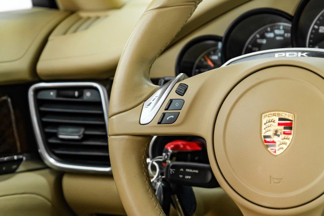 Used 2012 Porsche Panamera 4 image 15