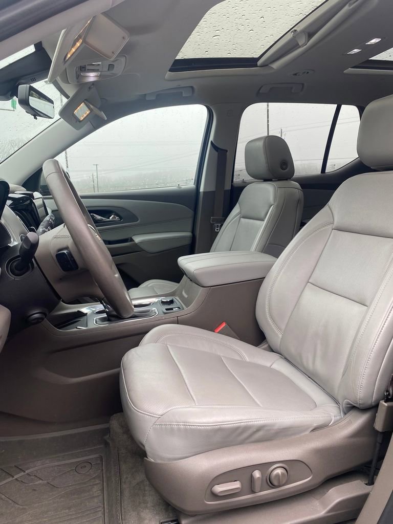 Used 2018 Chevrolet Traverse Premier image 22