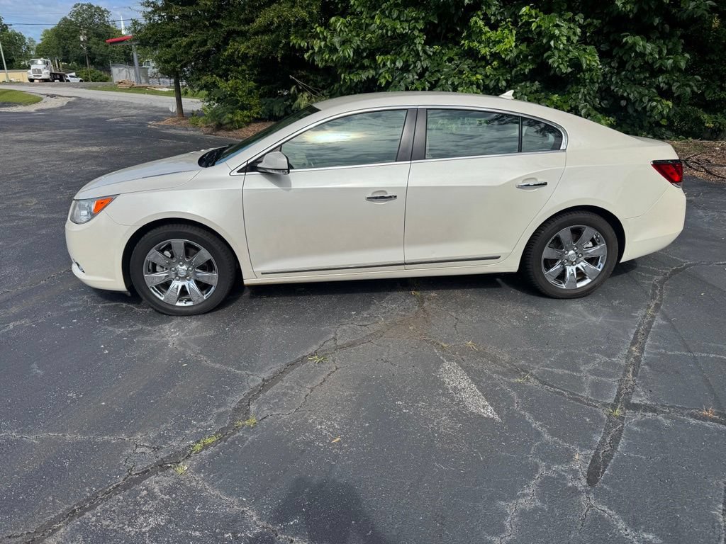 Used 2013 Buick LaCrosse Leather FWD image 2
