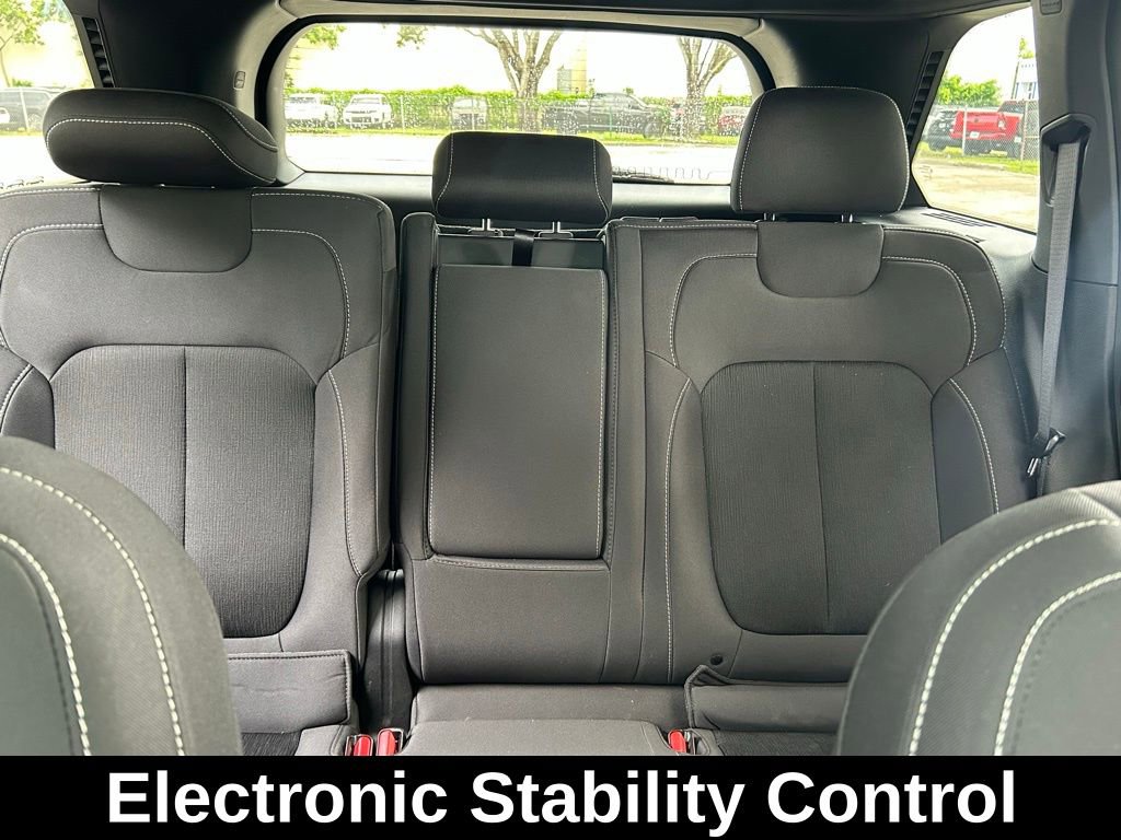 Certified 2024 Jeep Grand Cherokee Laredo X w/ Trailer Tow Package image 15