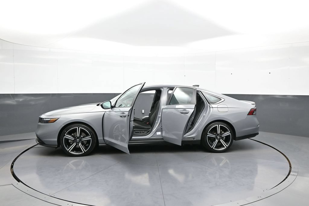 Certified 2024 Honda Accord Sport image 29