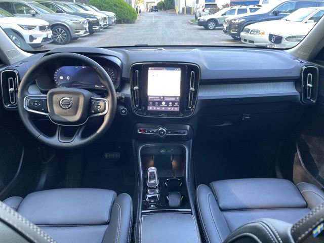 Certified 2026 Volvo XC40 B5 Plus w/ Protection Package Premier image 22