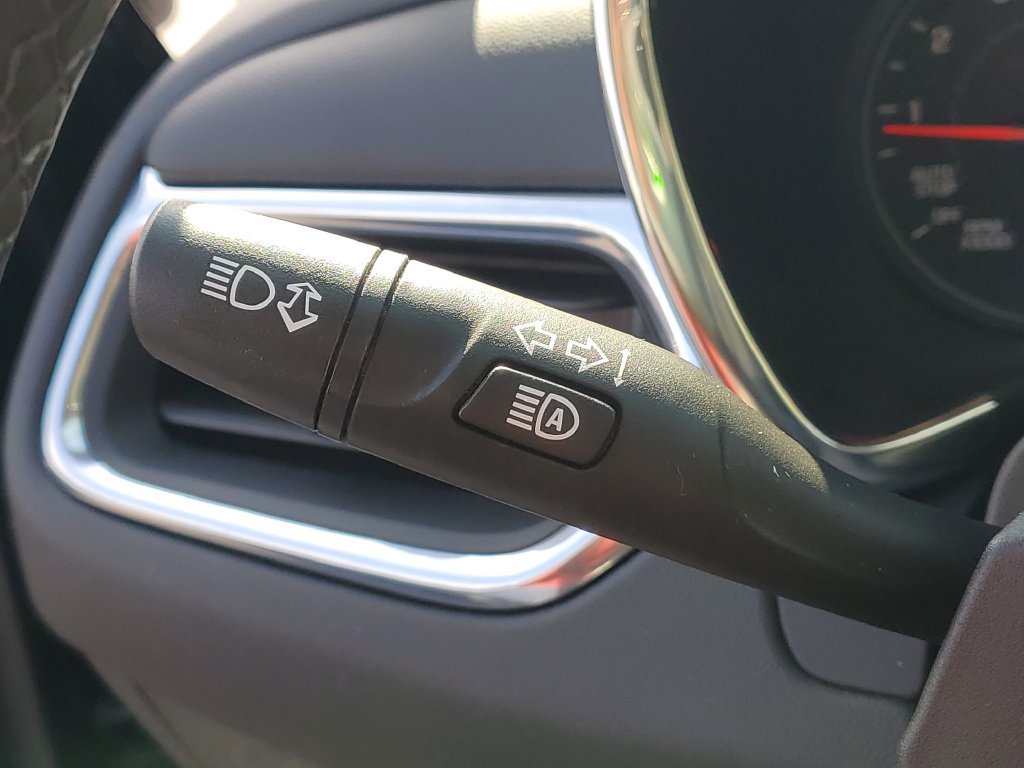 Used 2024 Chevrolet Equinox LT AWD/4WD image 11
