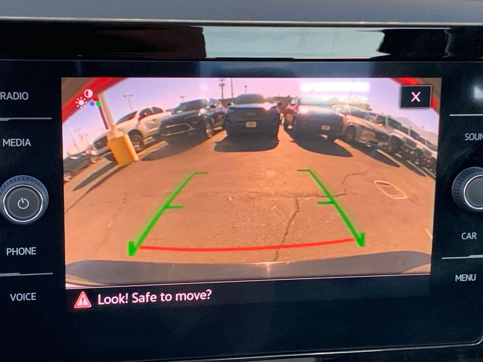 Used 2025 Volkswagen Jetta SE image 17