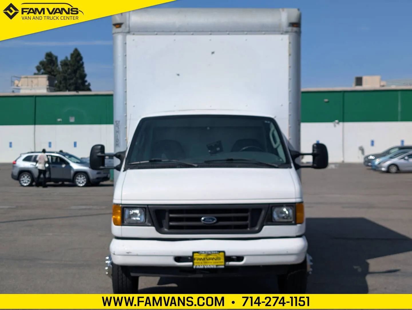 Used 2005 Ford E-450 and Econoline 450 image 2