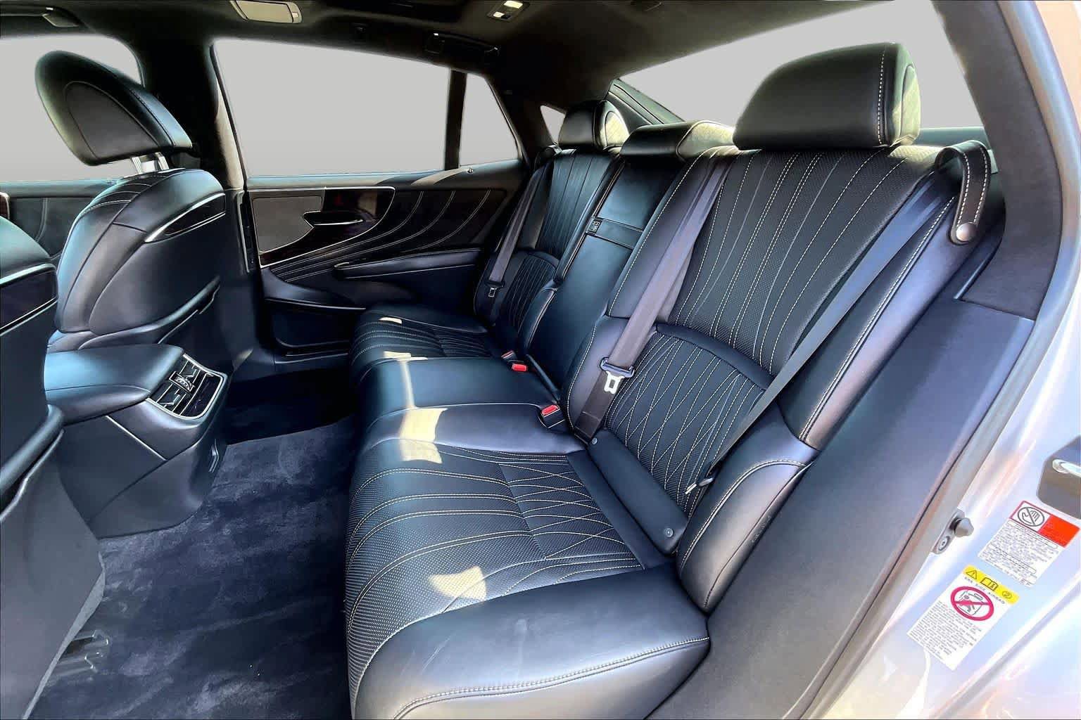 Used 2019 Lexus LS 500 AWD w/ Interior Upgrade Package image 18