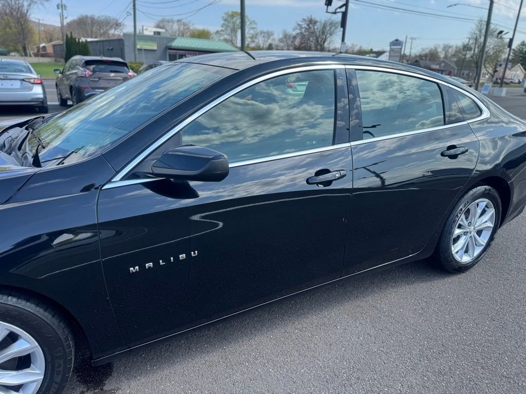 Used 2020 Chevrolet Malibu LT FWD image 9
