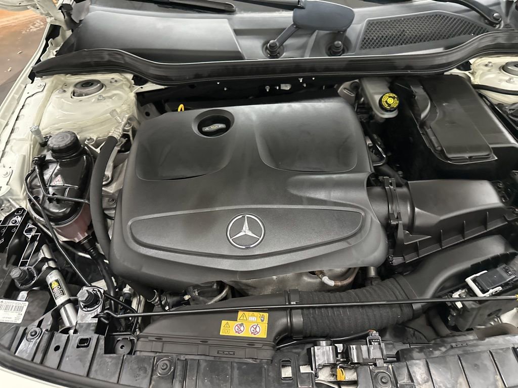 Used 2017 Mercedes-Benz GLA 250 image 32