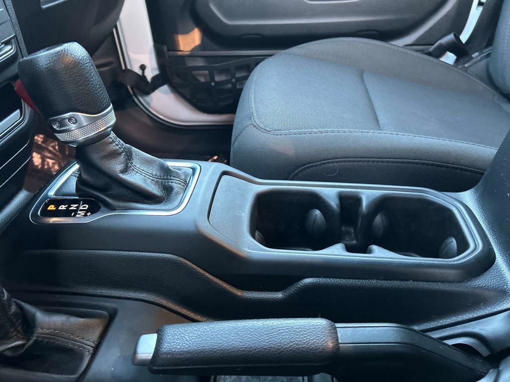 Used 2023 Jeep Wrangler Unlimited w/ Dual Top Group image 29