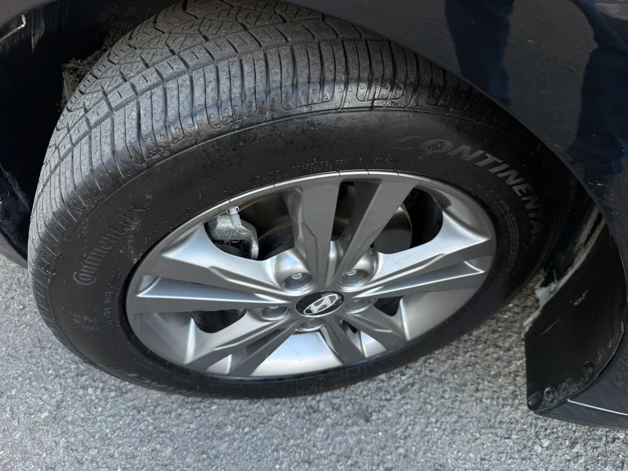 Used 2018 Hyundai Elantra Value Edition FWD image 40