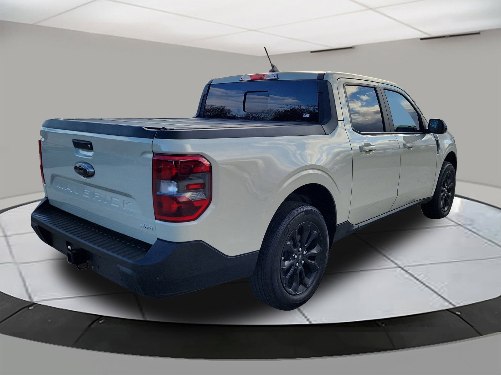 Used 2024 Ford Maverick Lariat w/ Black Appearance Package image 5