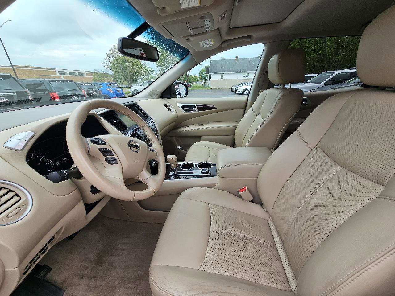 Used 2014 Nissan Pathfinder Platinum w/ Platinum Premium Package AWD/4WD image 19