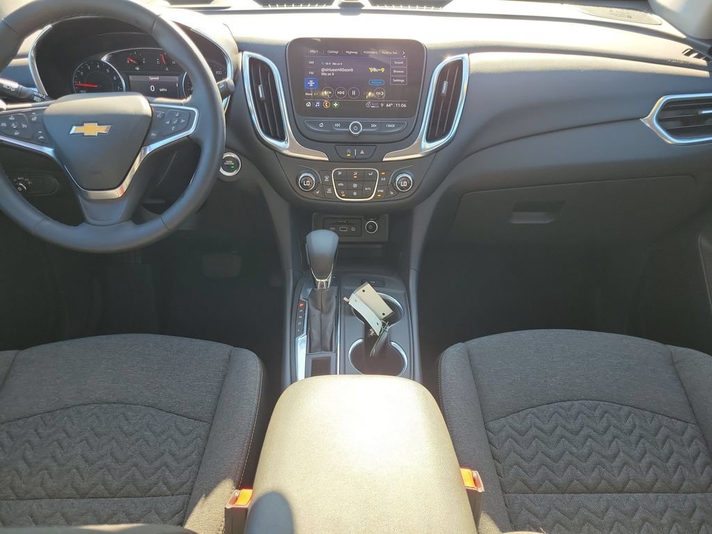 Used 2024 Chevrolet Equinox LT AWD/4WD image 14