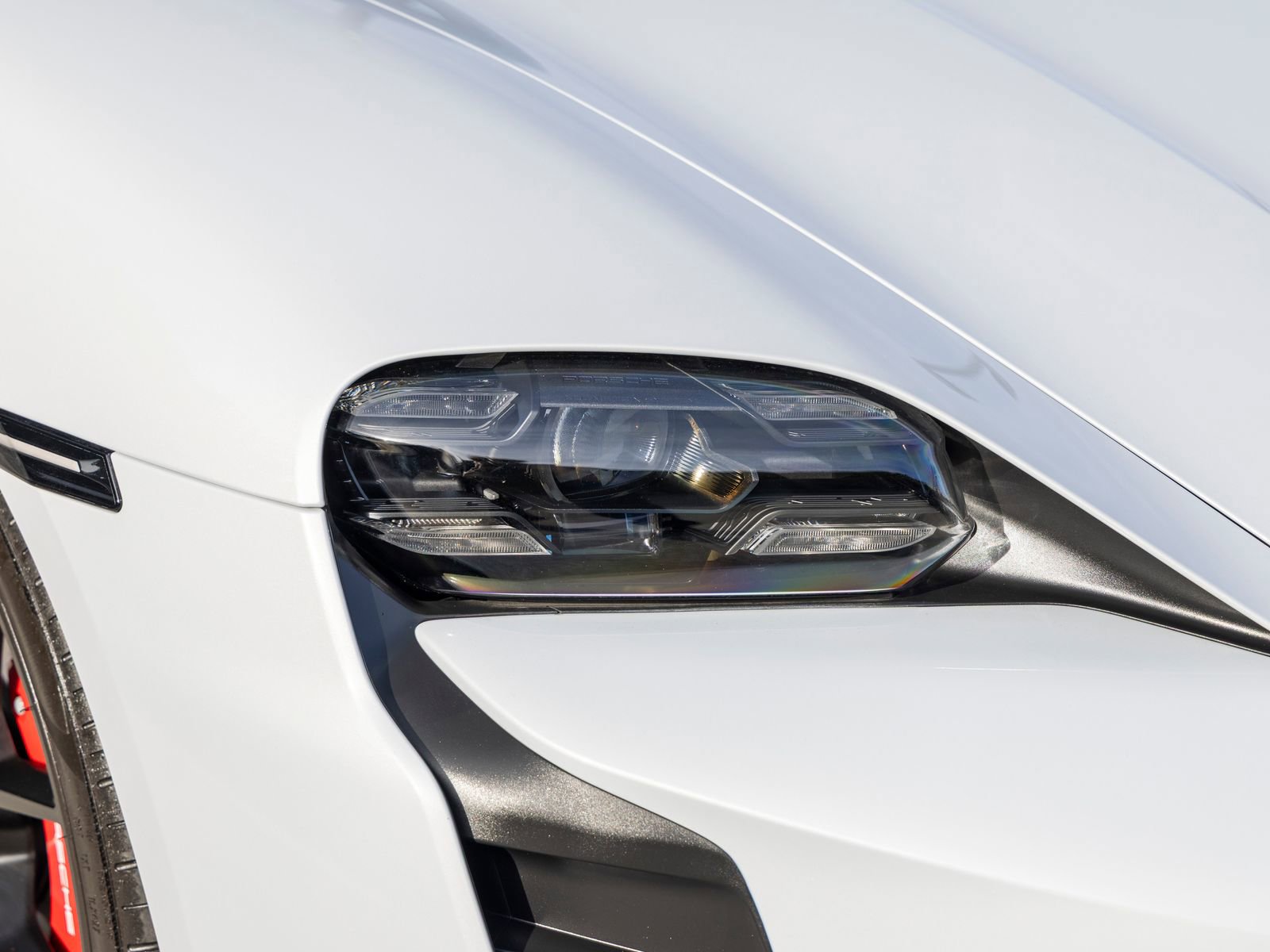 Certified 2024 Porsche Taycan GTS image 15