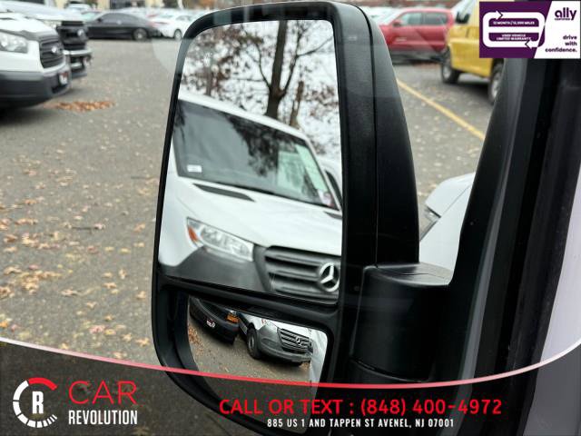 Used 2023 Ford Transit 350 XLT image 40