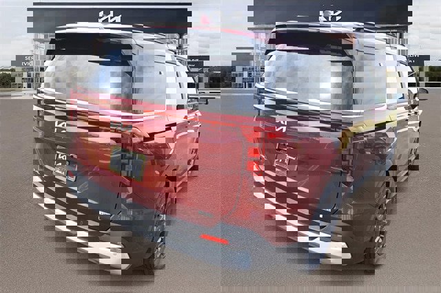 New 2026 Kia Carnival EX image 3