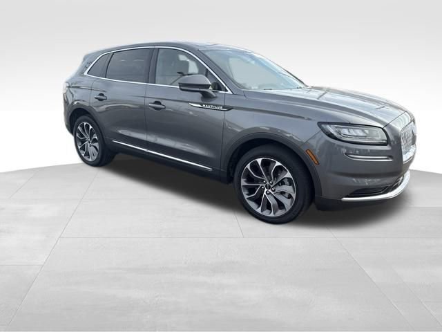 Certified 2023 Lincoln Nautilus Reserve image 11